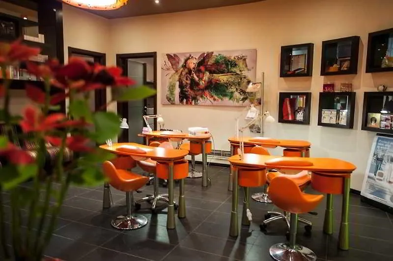 La Boheme Hotel Tiran