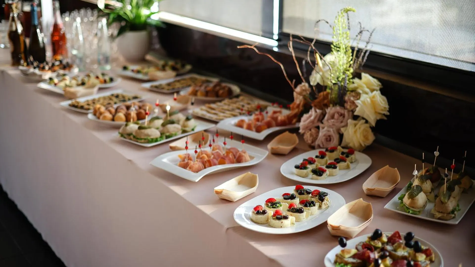 La Boheme Hotel Tiran