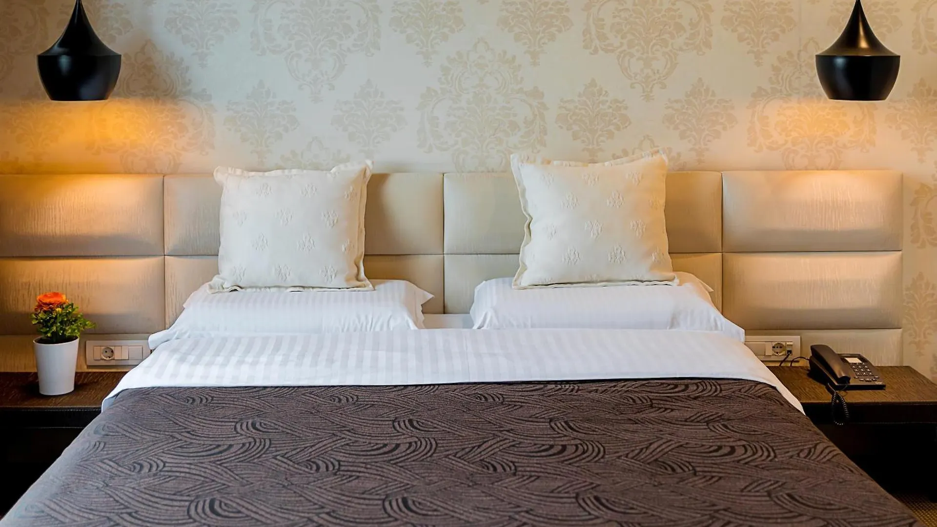 La Boheme Hotel Τίρανα