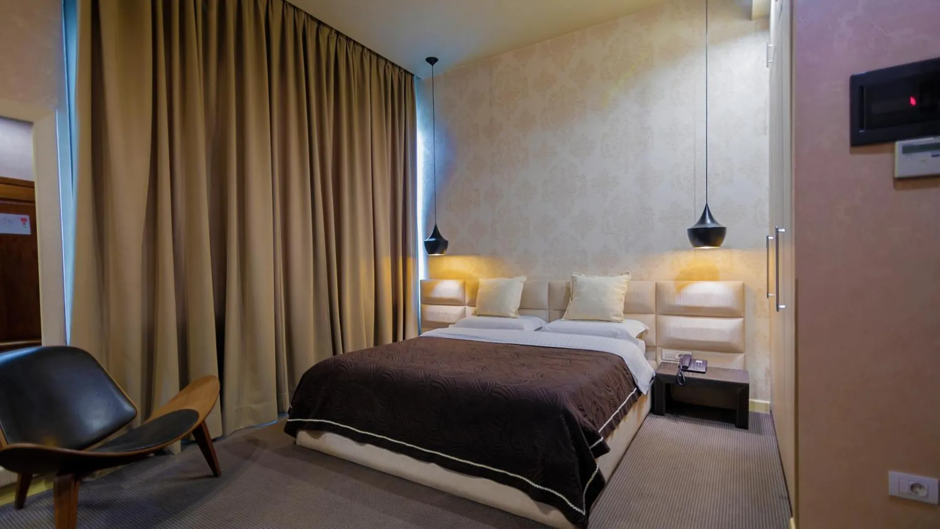 La Boheme Hotel Τίρανα