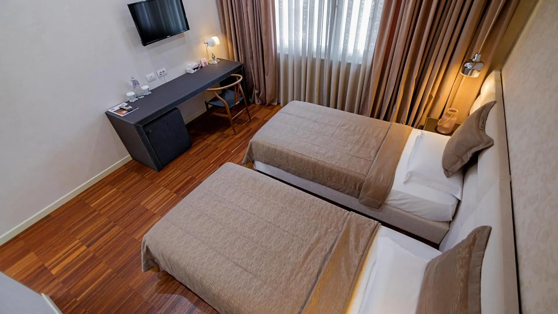 ****  La Boheme Hotel Tiran Arnavutluk