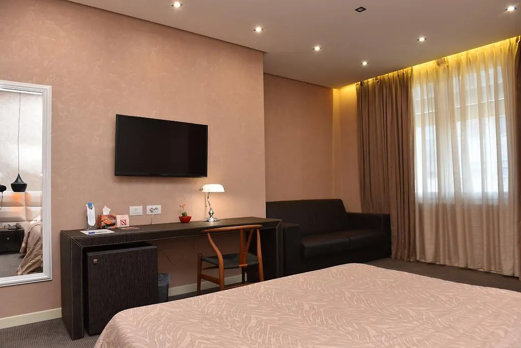 La Boheme Hotel Τίρανα
